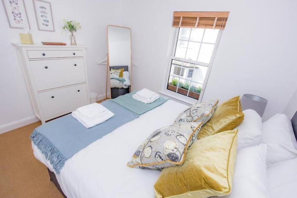 Midsummer Cottage Cambridge ภายนอก รูปภาพ